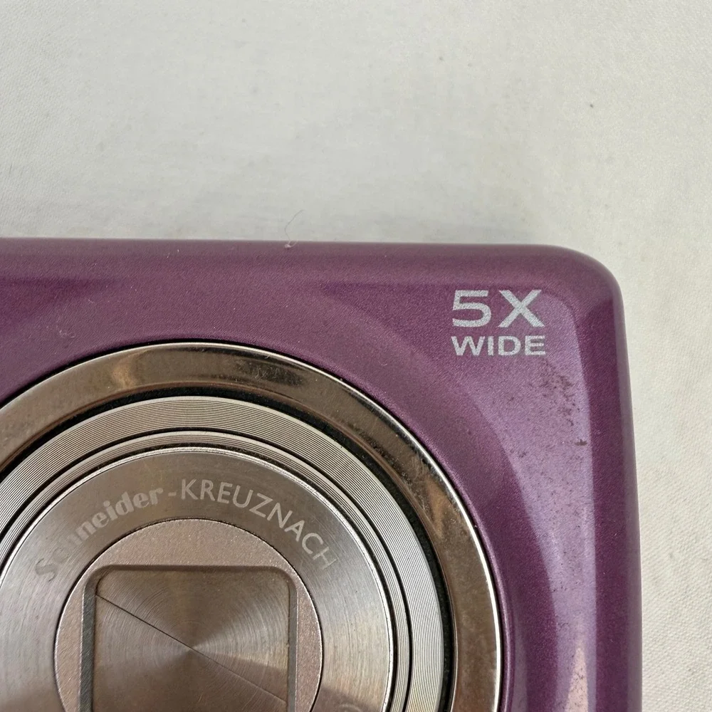Kodak Easyshare Touch M577 Digital Camera Purple 14MP 5x Zoom Boxed Bundle